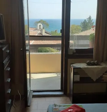 Kraybrezhna 3 Gasthuis 4*