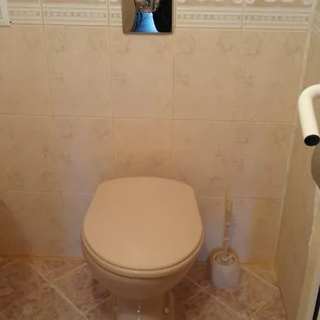 Kraybrezhna 3 Gasthuis