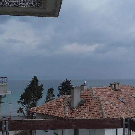 Kraybrezhna 3 Gasthuis 4*