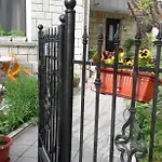 Kraybrezhna 3 Affittacamere