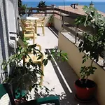 Kraybrezhna 3 Affittacamere Pomorie