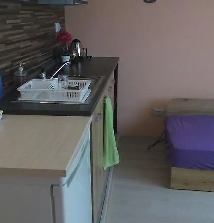 Kraybrezhna 3 4* 포마리