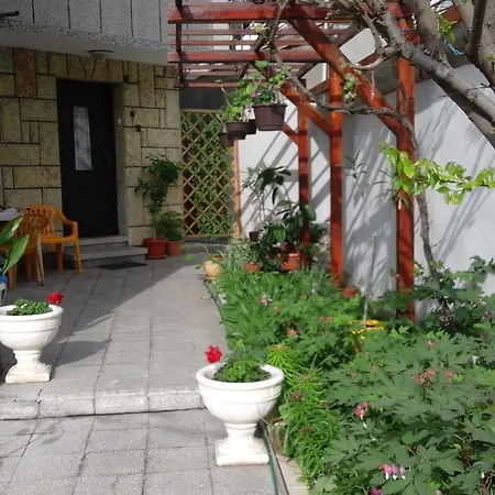 Kraybrezhna 3 포마리