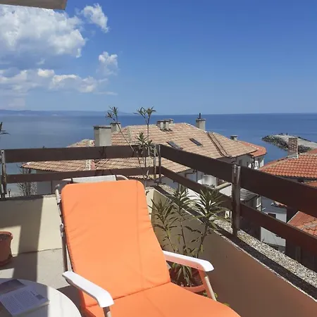 Kraybrezhna 3 게스트하우스